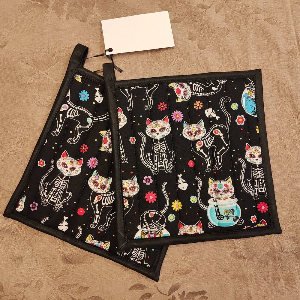 Karen's Fiber Whimsy Day of the Dead Hot Pads, New With Tags! - Picture 3 of 3